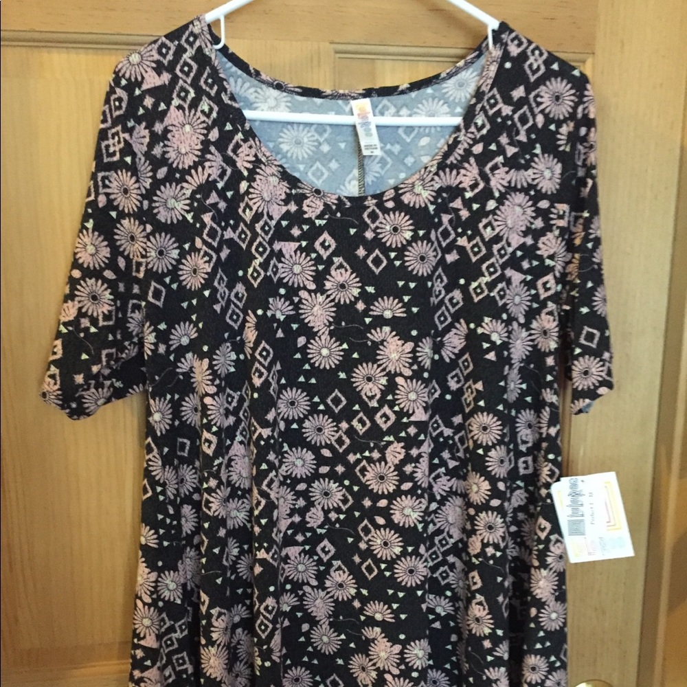 Lularoe Perfect Tee